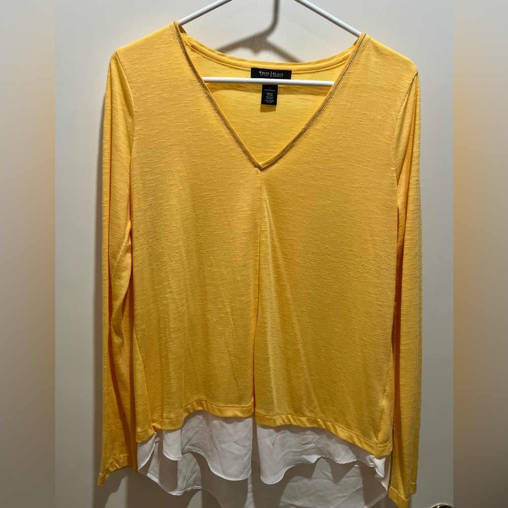 Women’s Whit House Black Market yellow top size M